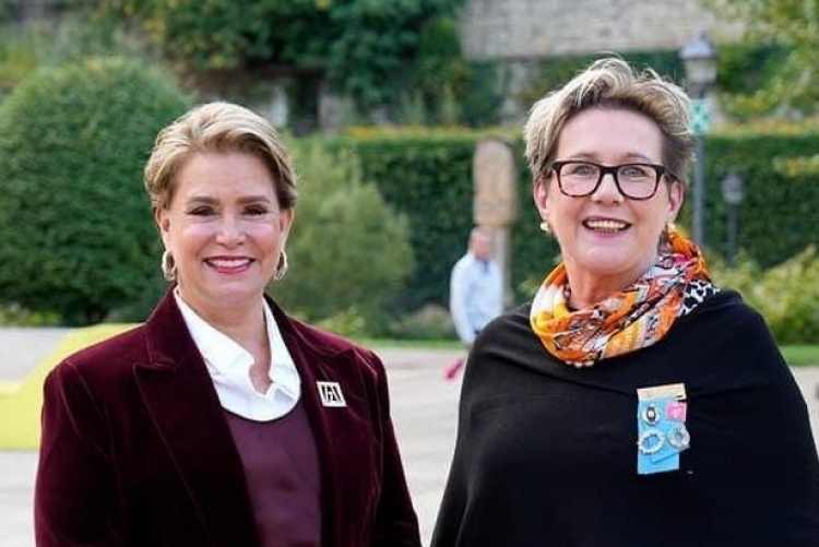 Großherzogin Maria Teress von Luxemburg mit Ute Scholz, Präsidentin von Zonta International